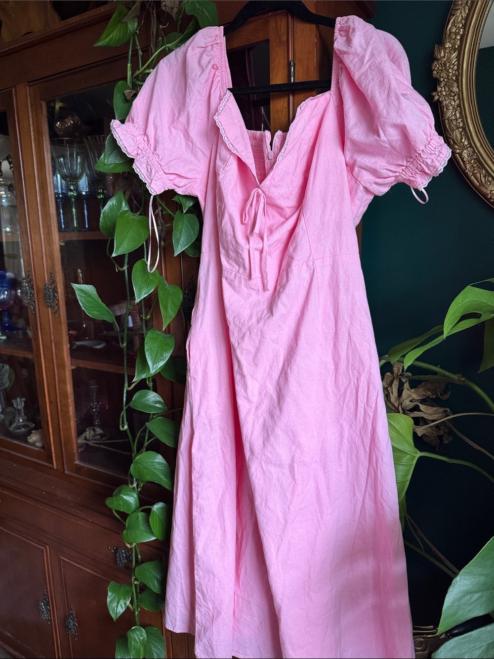 Romantic Pink Puff-Sleeve Midi Dress with Tie Front